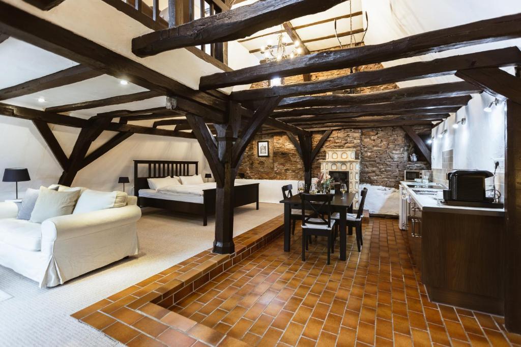 Zur Alten Weinkelter: Historic Timbered House With Bike Storage * Ellenz-Poltersdorf