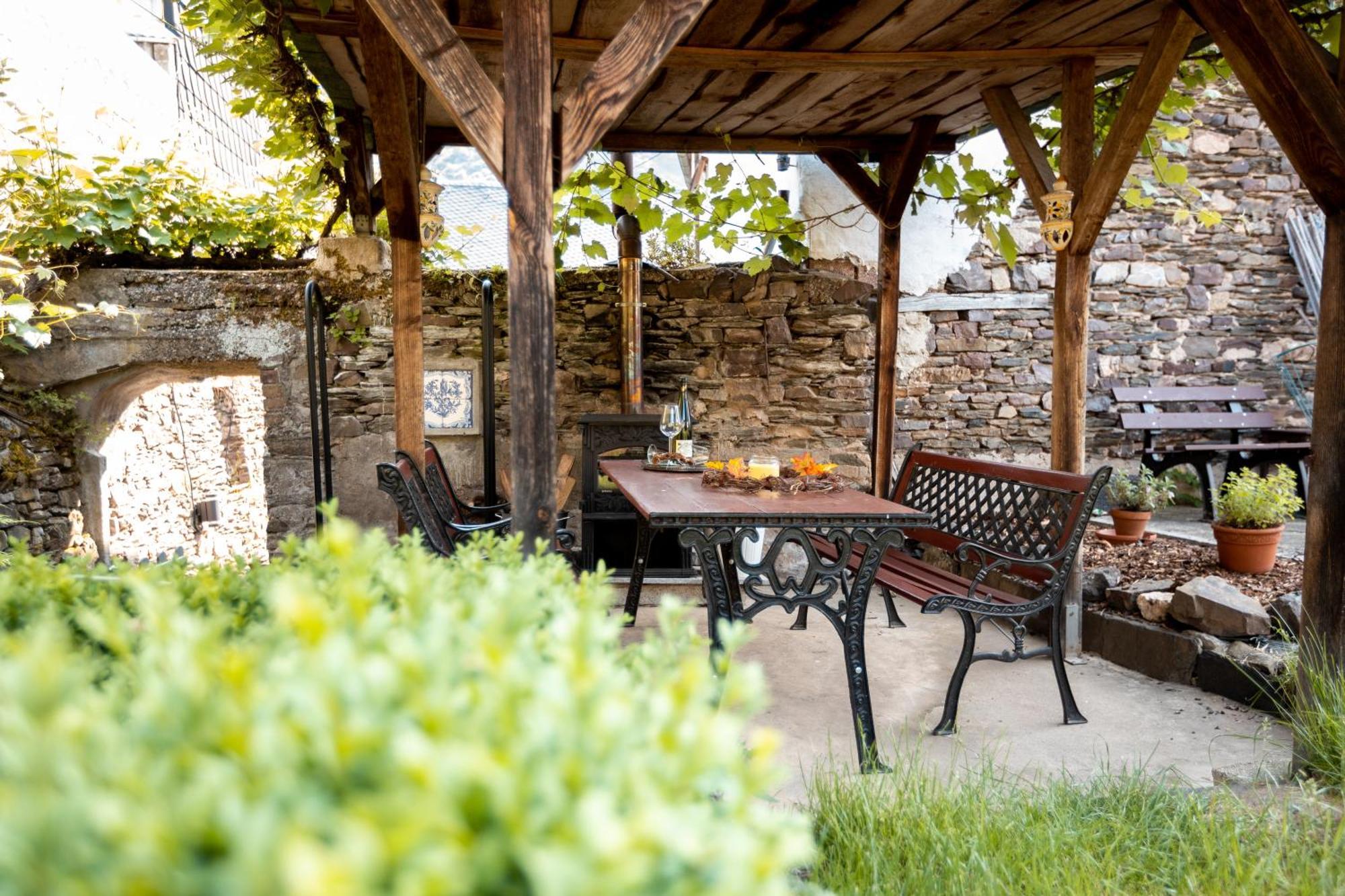 Seminarhaus Heim Retreat, Fachwerkhaus Von 1451, Yoga, Naturgarten Fuer 10 Personen * Ellenz-Poltersdorf