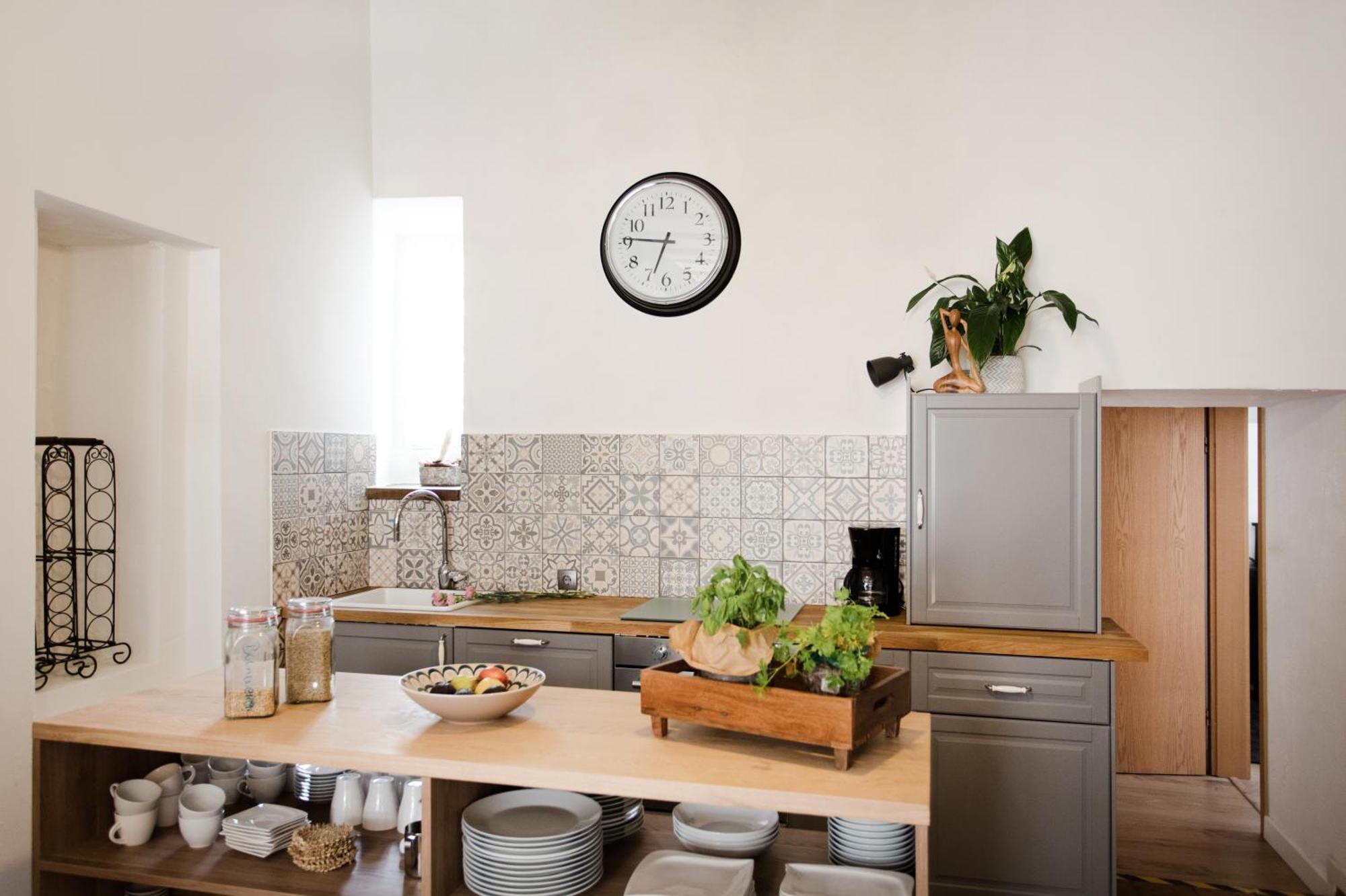 Appartement Seminarhaus Heim Retreat, Fachwerkhaus Von 1451, Yoga, Naturgarten Fuer 10 Personen Ellenz-Poltersdorf