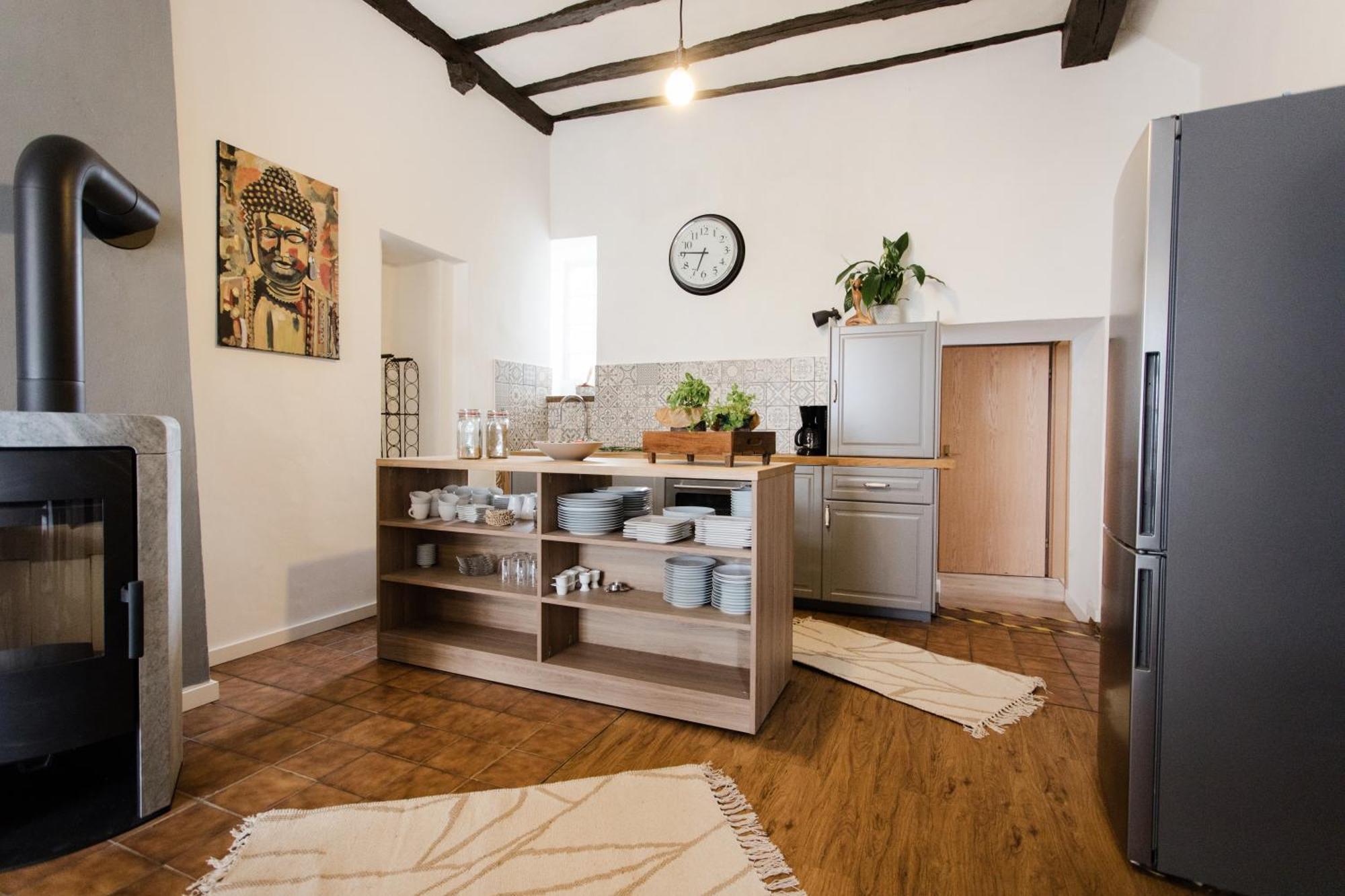Seminarhaus Heim Retreat, Fachwerkhaus Von 1451, Yoga, Naturgarten Fuer 10 Personen Appartement