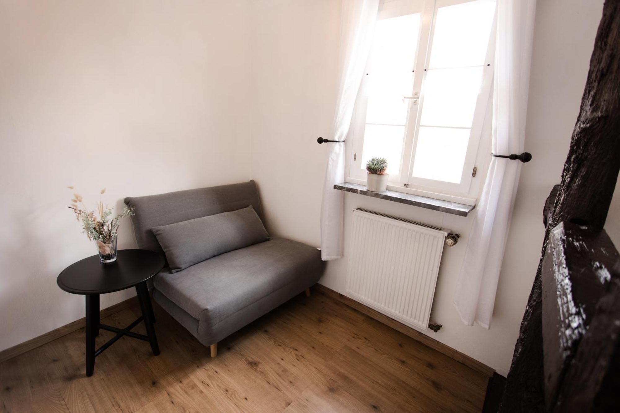 Seminarhaus Heim Retreat, Fachwerkhaus Von 1451, Yoga, Naturgarten Fuer 10 Personen Appartement Ellenz-Poltersdorf